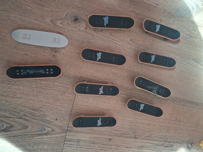 Lot de 10 Fingerboards Tech Deck – séries collector - photo numéro 5