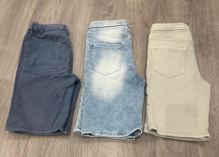Lot 3 shorts