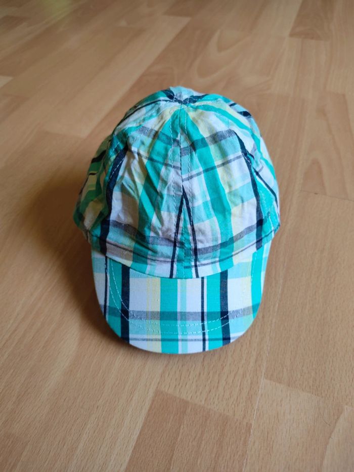 Casquette à carreaux neuve LH 12-18M