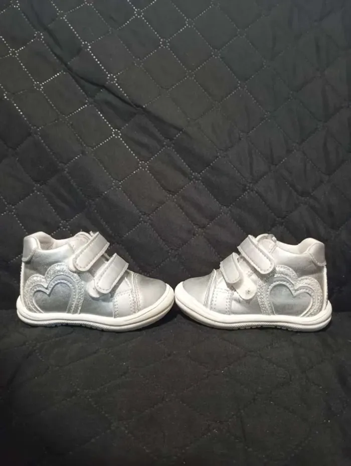 Chaussures montantes grises taille 20 - photo numéro 3