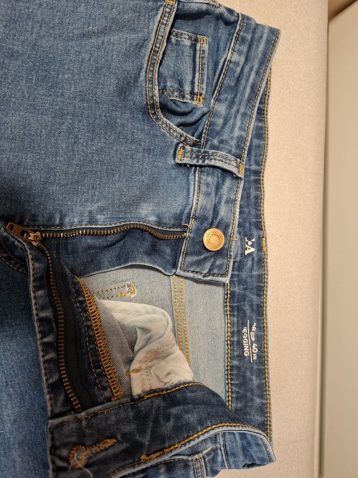 Joli jegging femme C&A 38 taille haute très extensible très bon état - photo numéro 3