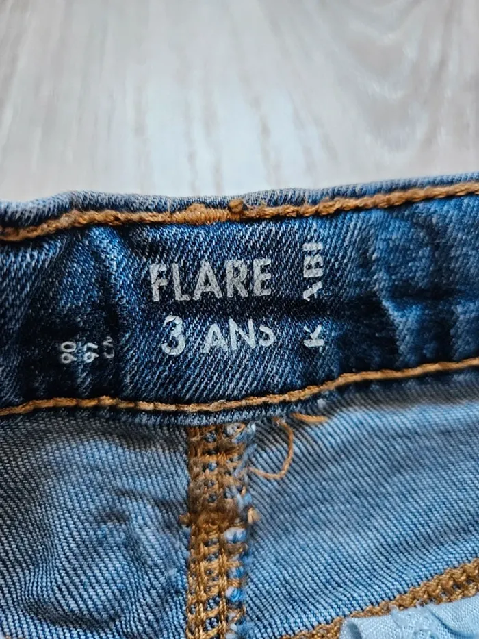 Jean flare 3 ans - photo numéro 3