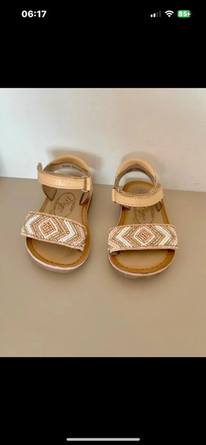 Sandale
