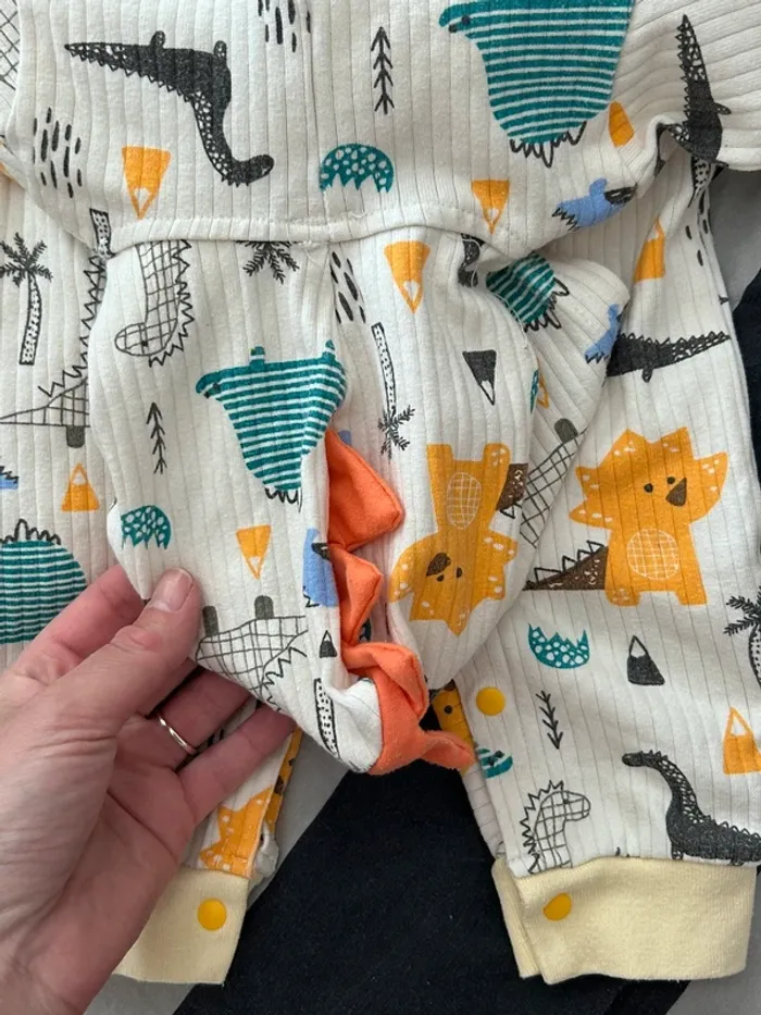 Combinaison bébé 68 cm - photo numéro 3