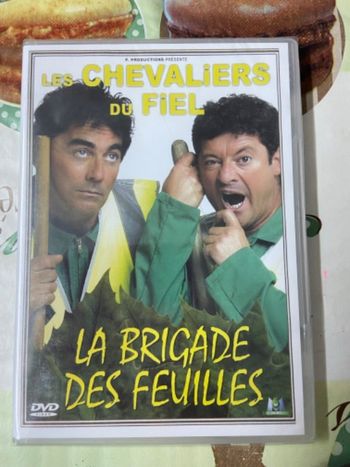 DVD les chevaliers du fiel la brigade des feuilles sous blister