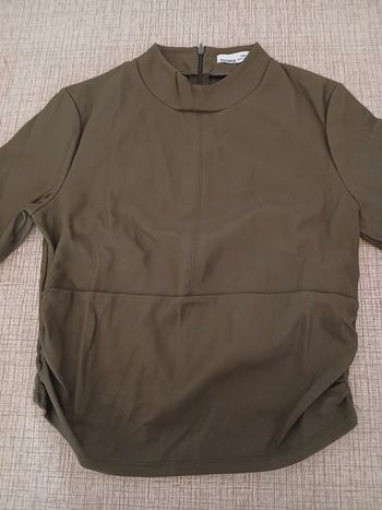 Haut simili cuir taille M pull & bear