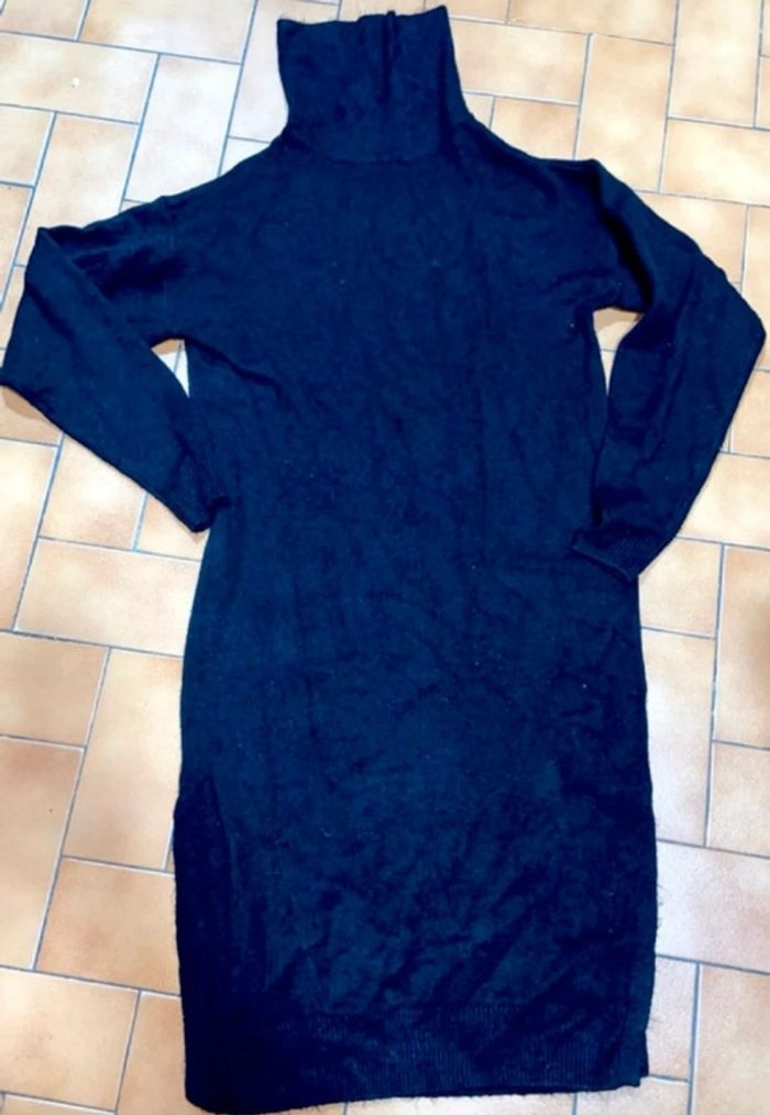Robe pull couleur noir taille xs marque esMara - photo numéro 2