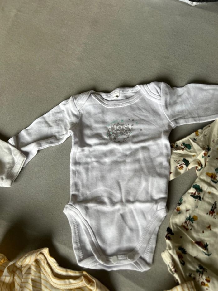 Lot body 1 mois - photo numéro 4