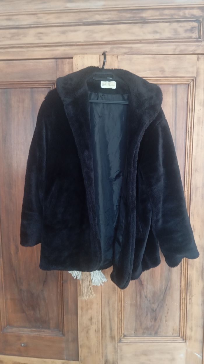 Manteau fausse fourrure - photo numéro 2