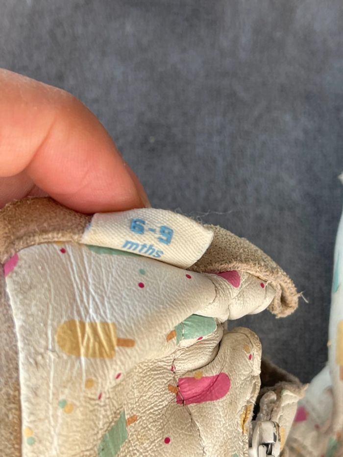 Chaussures/chausson 6/9M - photo numéro 3