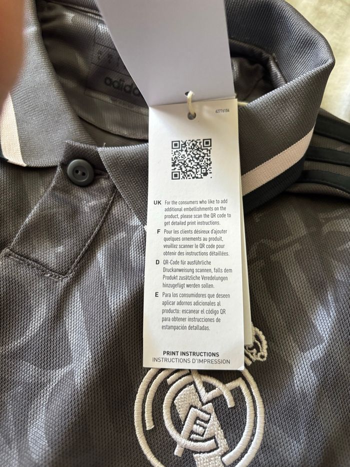 Maillot Real Madrid 2024/2025 - Édition Third (Gris/Charbon) - Neuf avec étiquette - photo numéro 1