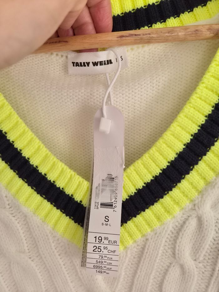 Pull sans manches en laines - photo numéro 3