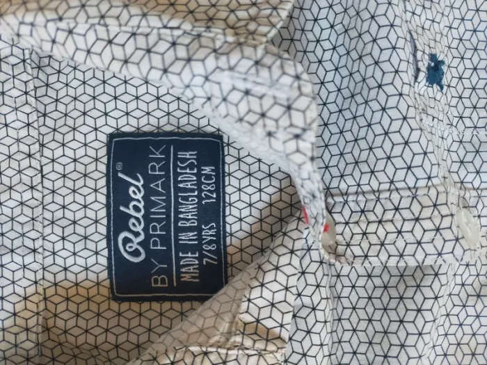 Chemise imprimé  cube taille 7-8 ans - photo numéro 2