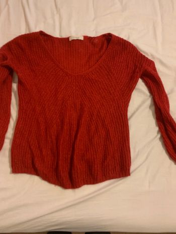 Pull rouge