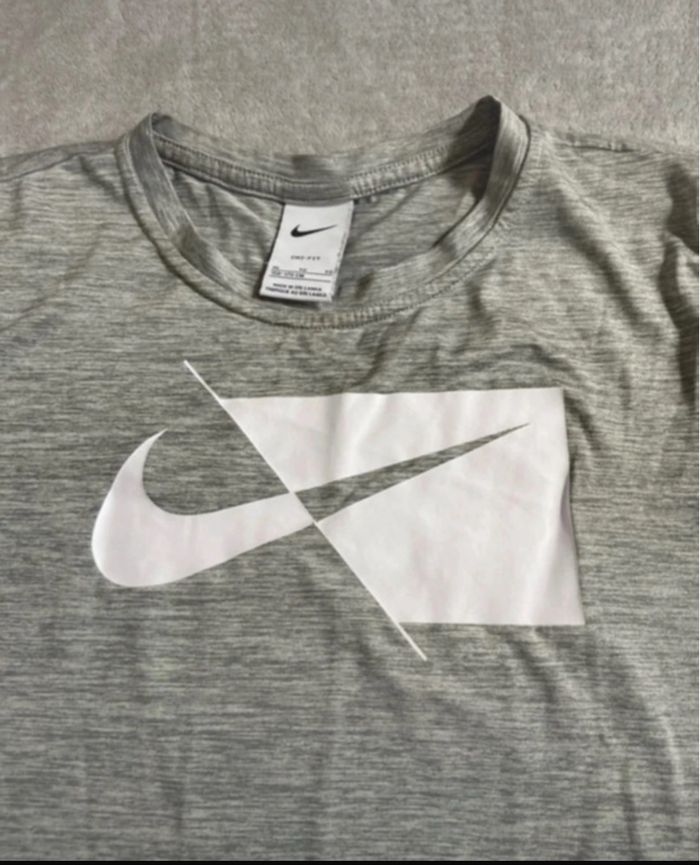 T shirt tennis Nike 14 ans - photo numéro 4
