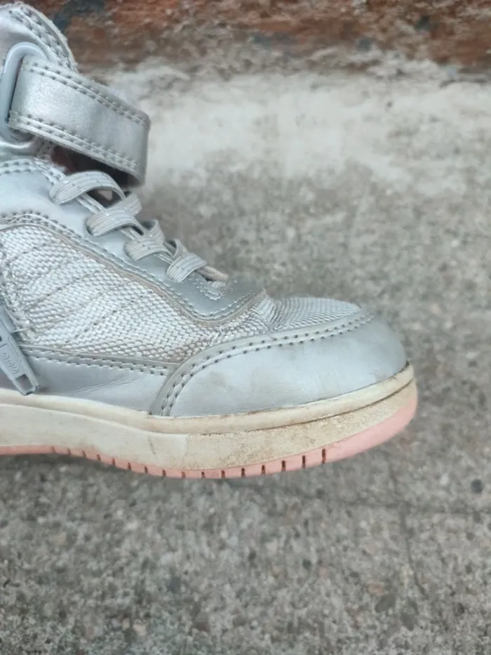 Chaussures basket taille 28 marque Okaïdi - photo numéro 11