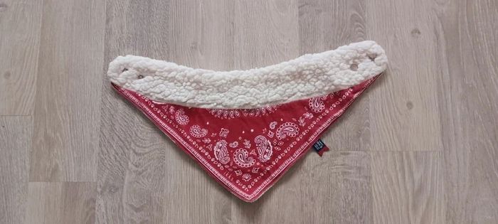 Bandana bébé IKKS en bon état. - photo numéro 2