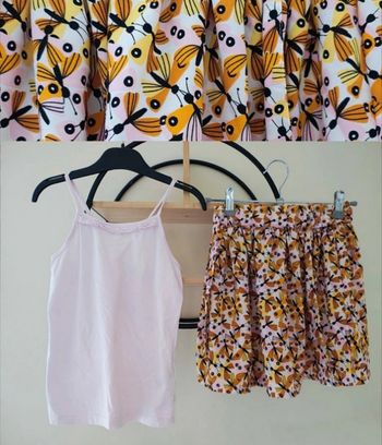 8 ans ensemble été débardeur Okaïdi et jupe sans marque