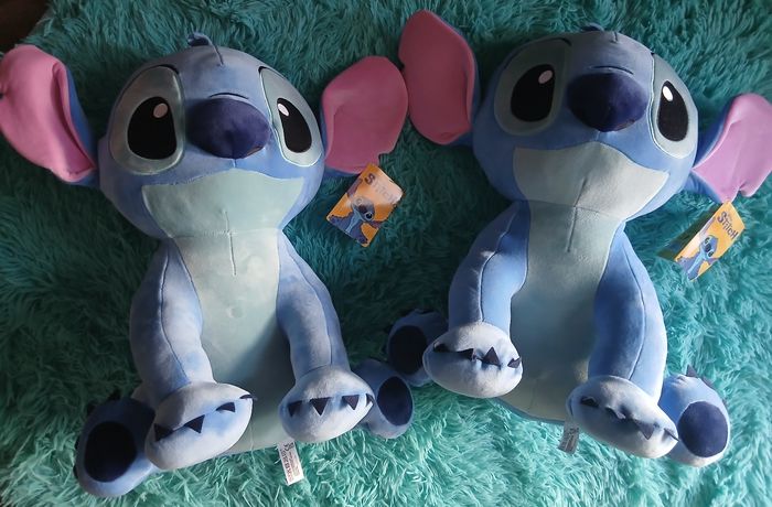 Lot de 2 peluches stitch Neuves 45cm
