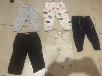 5 pantalon taille 6 mois ( prix à l’unité )