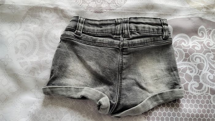 Short jeans fille 2 ans. - photo numéro 3