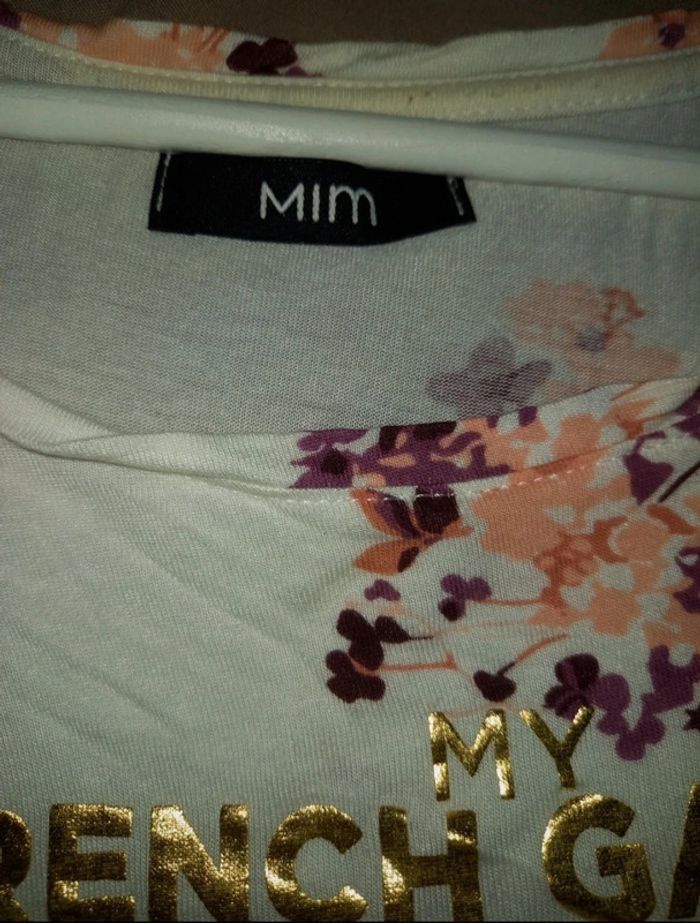 Tee shirt fleuris - photo numéro 3