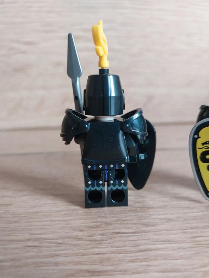 Figurines type lego 2 soldats chevaliers du Serpent - photo numéro 5
