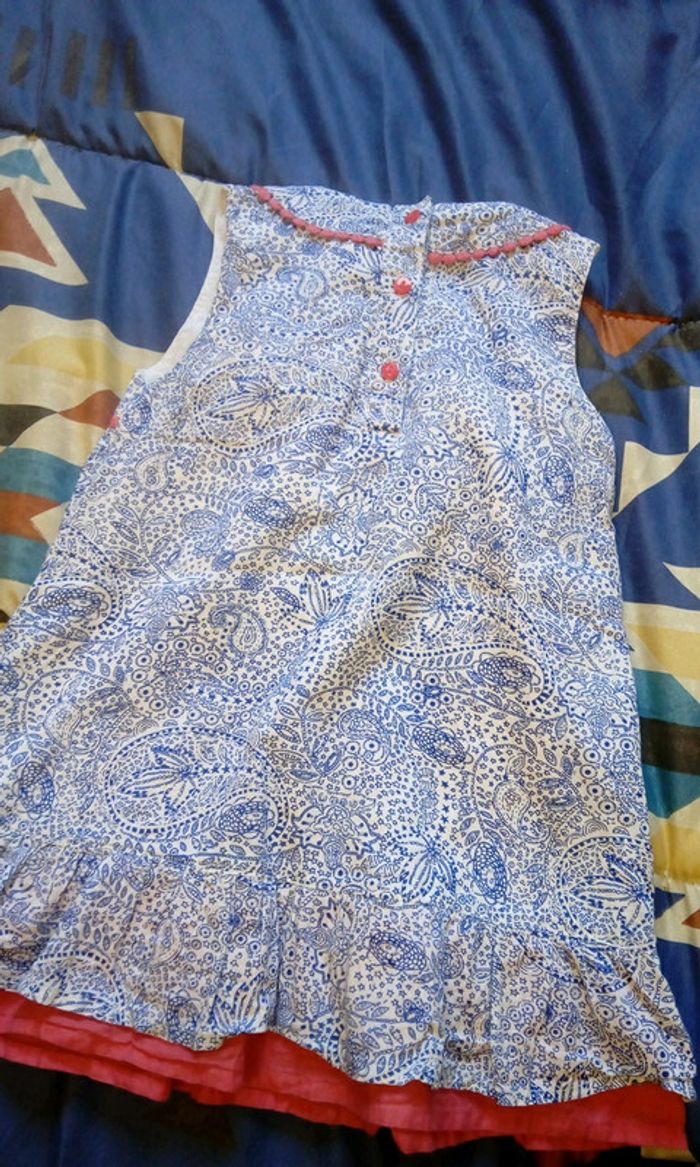 Robe tres peu portee - photo numéro 3