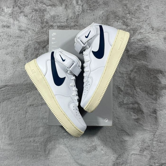 Nike Air Force 1 Mid « White Midnight Navy » pointure 42.5