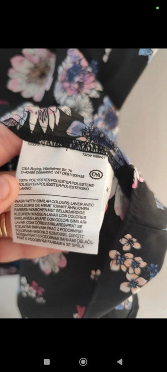 Robe d'été noire fleurie ceintrée taille 34 C&A - photo numéro 7