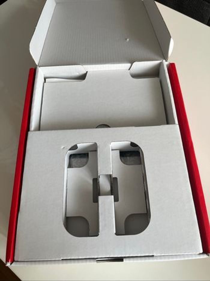 🎮Nintendo Switch Oled - État impeccable + boîte  complète + facture - photo numéro 8