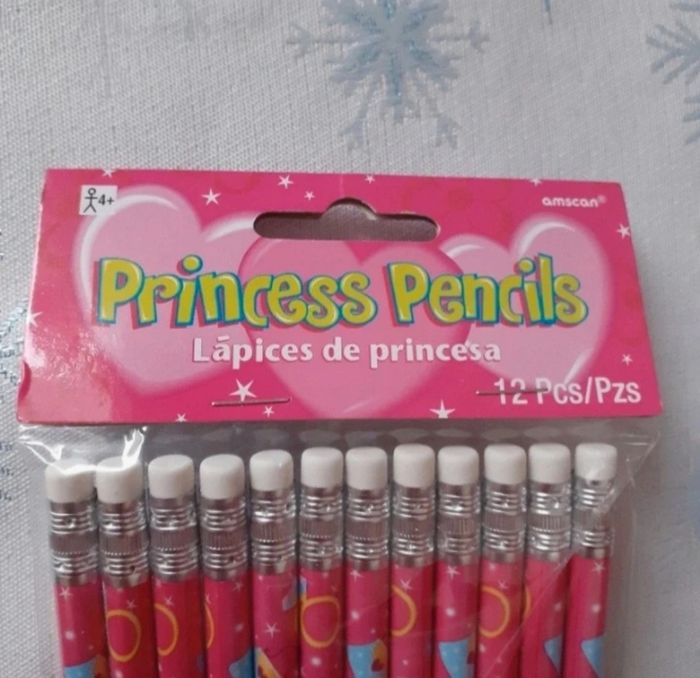 Papeterie Enfant: 12 Crayons-gomme"Princesse" + 2 Crayons/Embouts Frozen - photo numéro 4