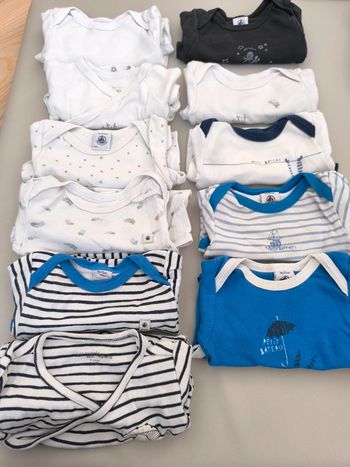 Lot de 11 body