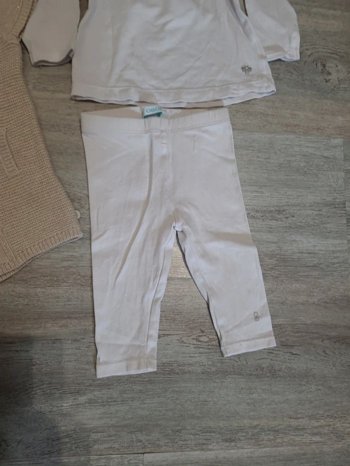 Robe en tricot avec legging blanc et tee shirt - photo numéro 5