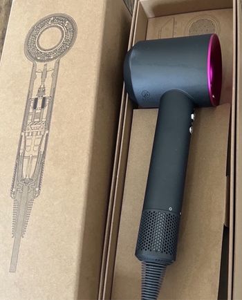 Sèche cheveux Dyson Supersonic HD08 qualité  pro