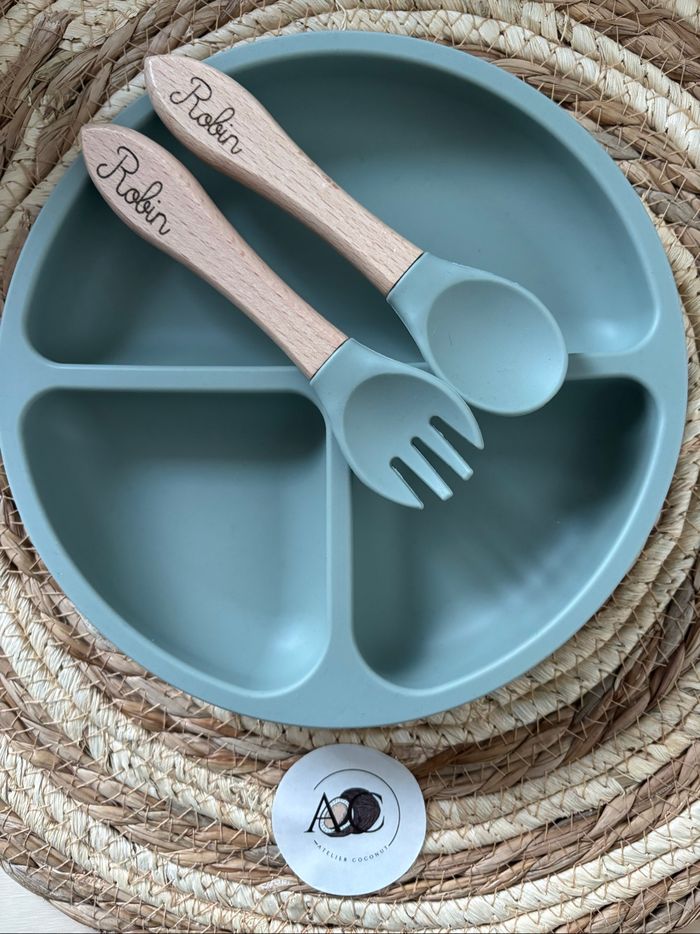 Assiette et couverts bébé - photo numéro 4