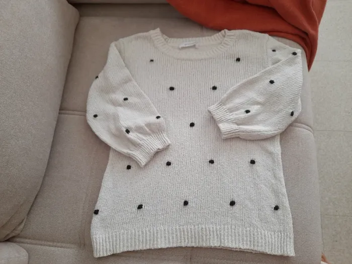 Pull décor "pompons " manches 3/4