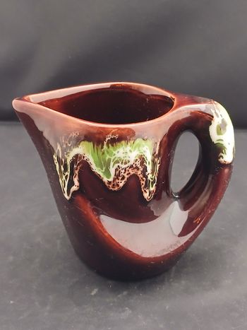 Petit pichet / pot à lait en céramique