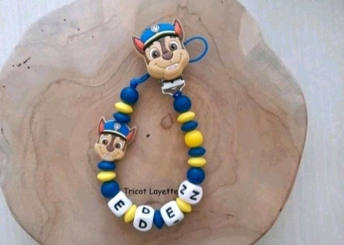 Attache tétine pat patrouille