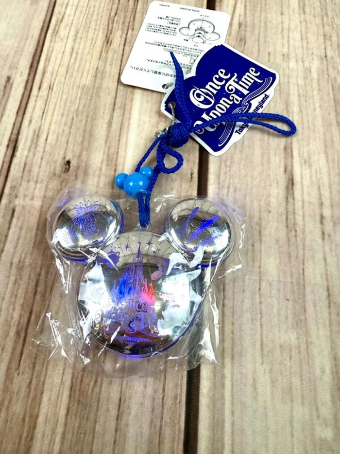 Tour de cou Tokyo Disney Resort Once Upon a Time  Pendentif lumineux - photo numéro 3