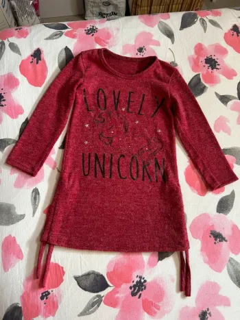 Robe pull licorne bordeaux