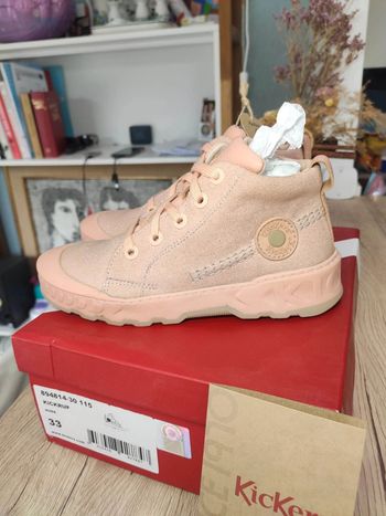 Chaussures cuir kickers 33 neuves