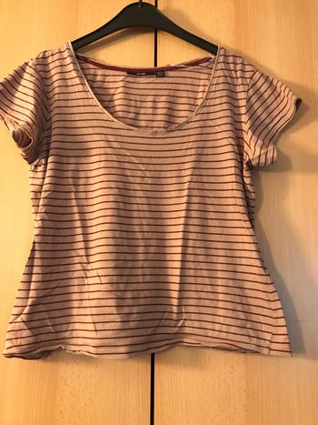 Tee-shirt ligne bordeaux
