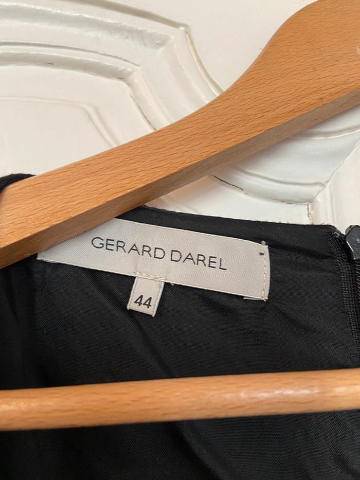 « La petite robe noire » Gérard Darel taille 44 - photo numéro 3