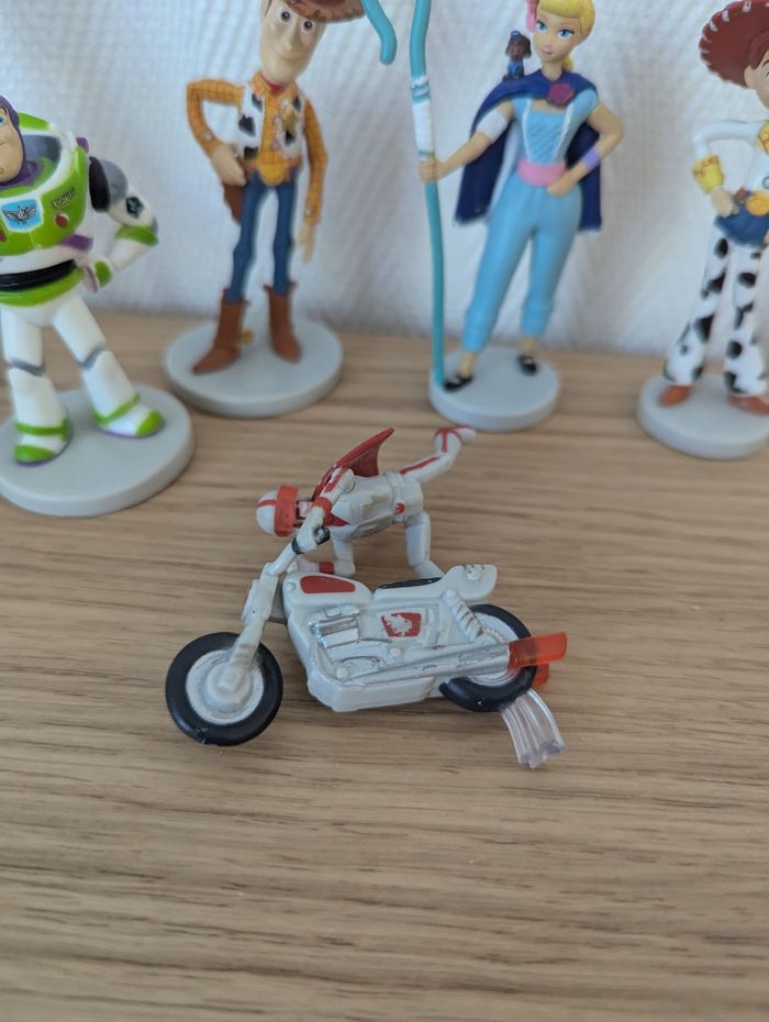Lot de figurines Disney toy Story Woody, buzz, Gabby, Bo, Jessie et Duke - photo numéro 4