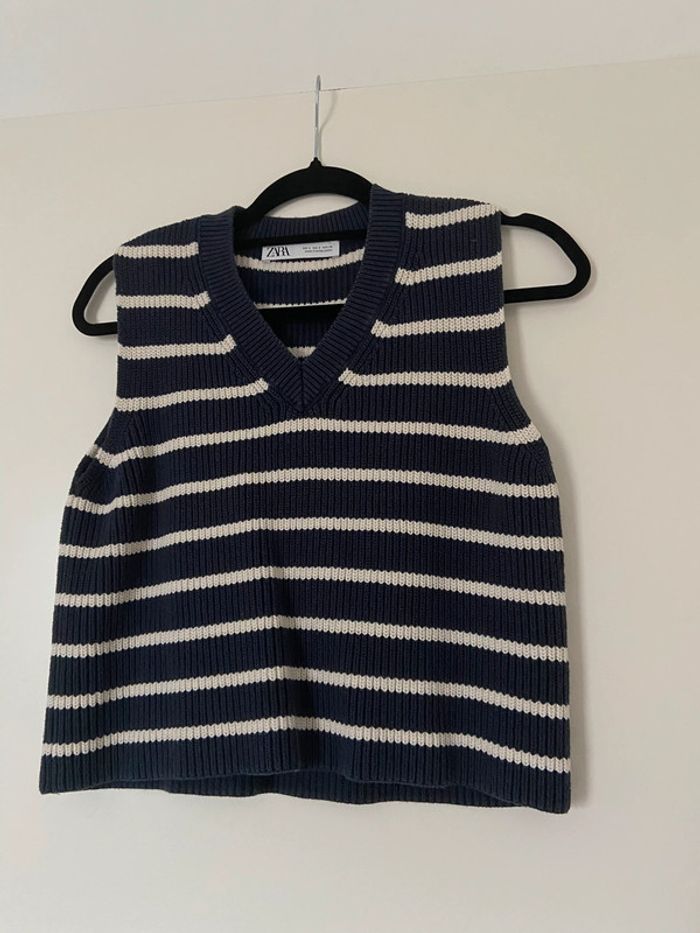 Pull sans manche marinière col V
