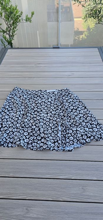 Jupe fleurs Pull&bear taille 38