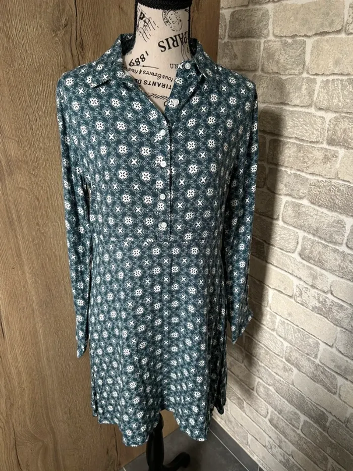 Robe casual avec étiquette taille 38