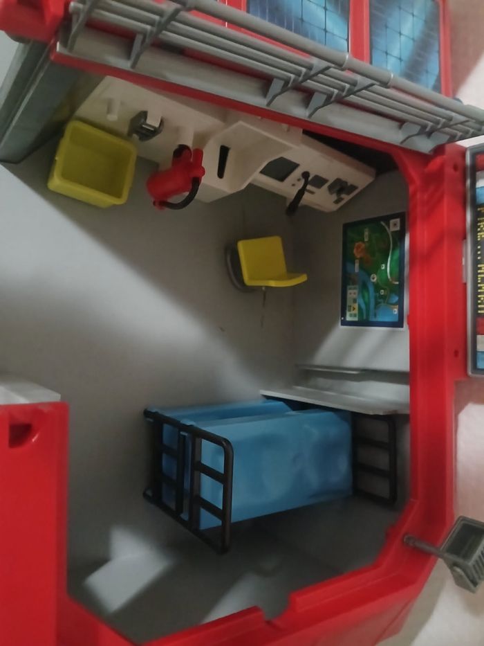 Playmobil Caserne de pompier - photo numéro 3