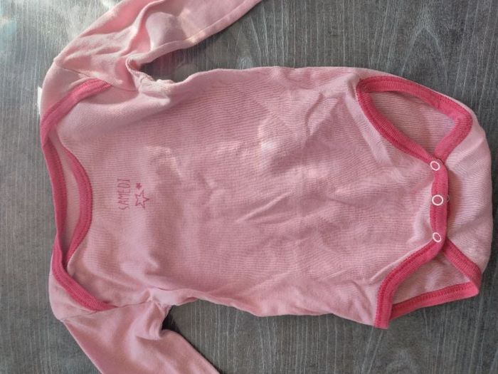 Body manches longues taille 9 mois